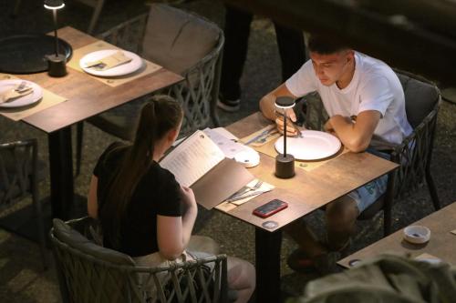 hotel brooklyn vlore