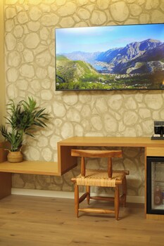 hotel brooklyn vlore