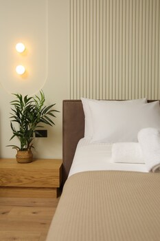 hotel brooklyn vlore