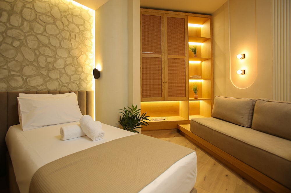 hotel brooklyn vlore