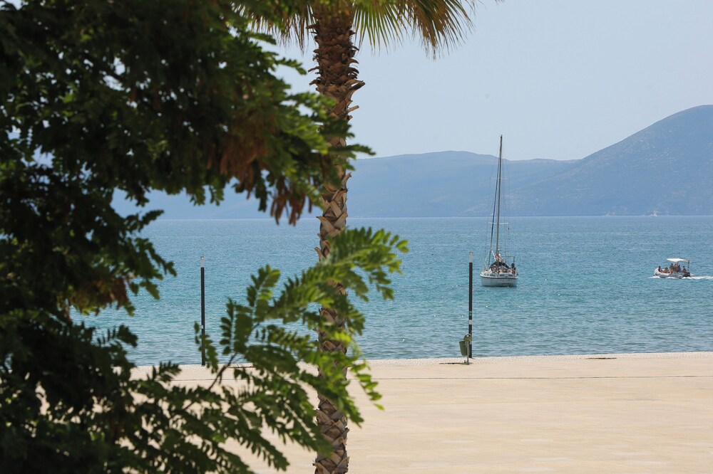 hotel brooklyn vlore