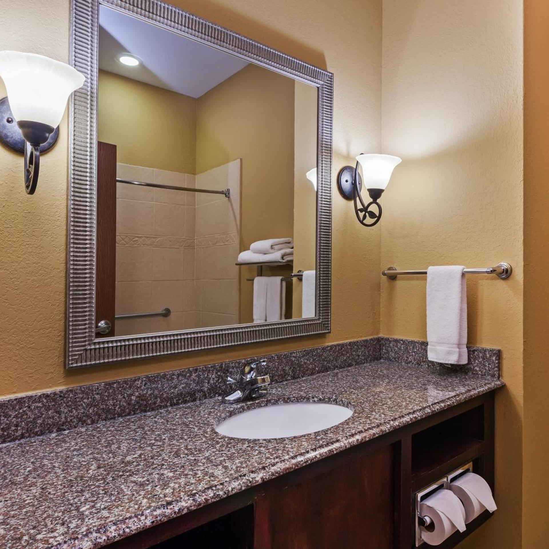 holiday inn express and suites corpus christi nw calallen