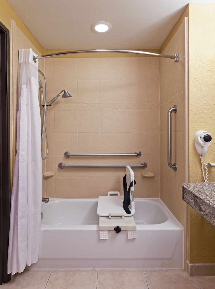 holiday inn express and suites corpus christi nw calallen