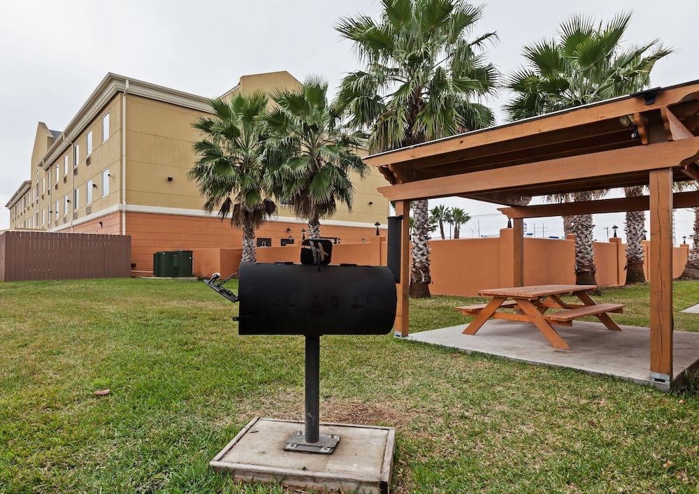 holiday inn express and suites corpus christi nw calallen