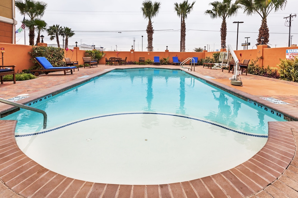 holiday inn express and suites corpus christi nw calallen