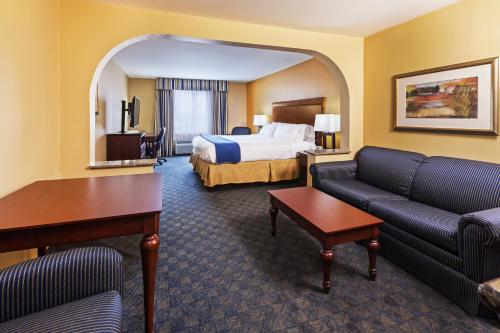 holiday inn express and suites corpus christi nw calallen