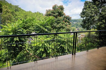 funk bunk tourist inn