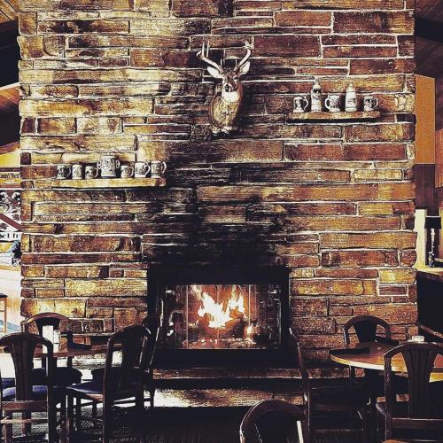 hillside inn