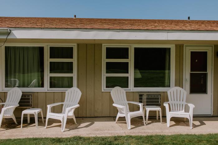 hillside inn