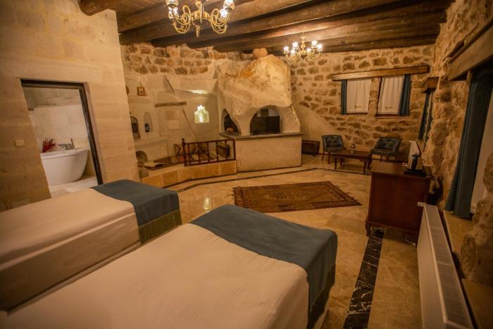 lavender cave hotel