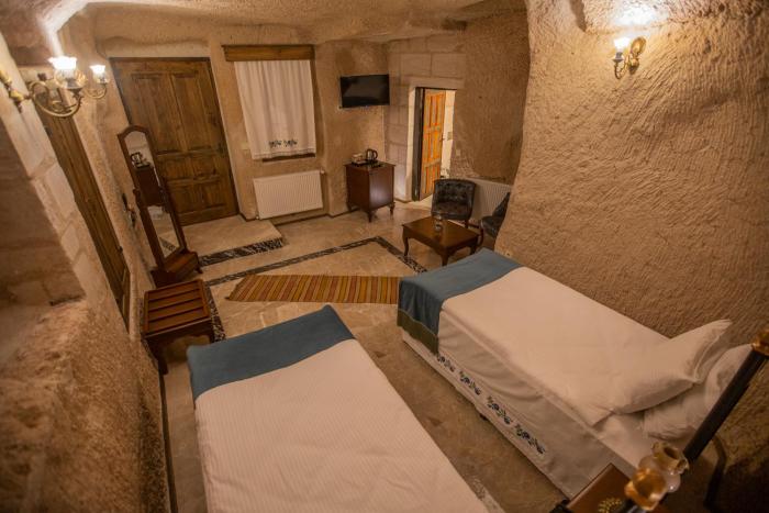 lavender cave hotel