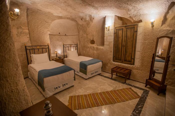 lavender cave hotel