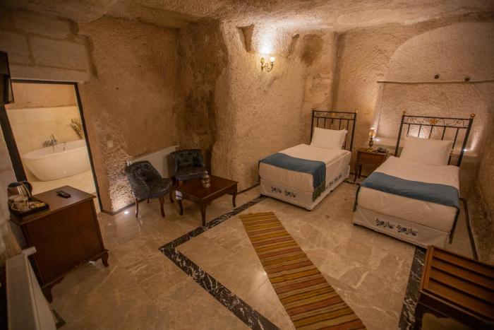 lavender cave hotel