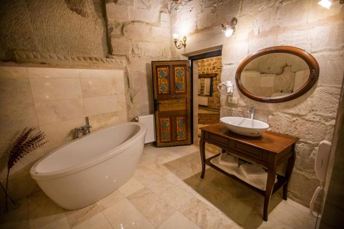 lavender cave hotel