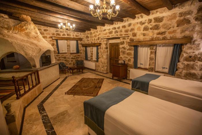 lavender cave hotel