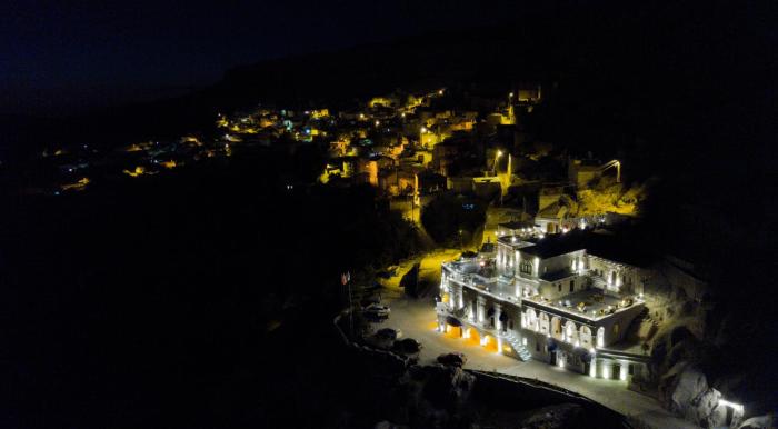 lavender cave hotel