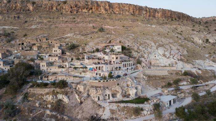 lavender cave hotel