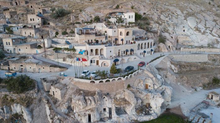 lavender cave hotel