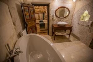 lavender cave hotel