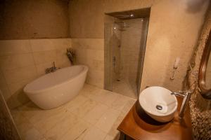 lavender cave hotel