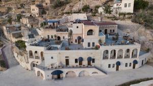 lavender cave hotel
