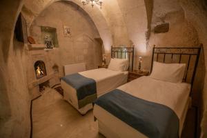 lavender cave hotel