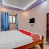 Chauhan Palace,India>>Lucknow,2 star