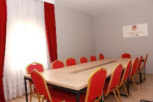 theranda boutique hotel