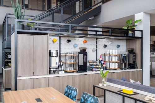 atwell suites denver airport tower road an ihg hotel