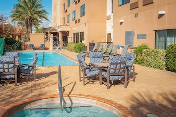 courtyard pensacola downtown