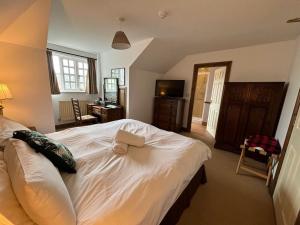 True Lovers Knot,Burley>>Blandford Forum,3 star
