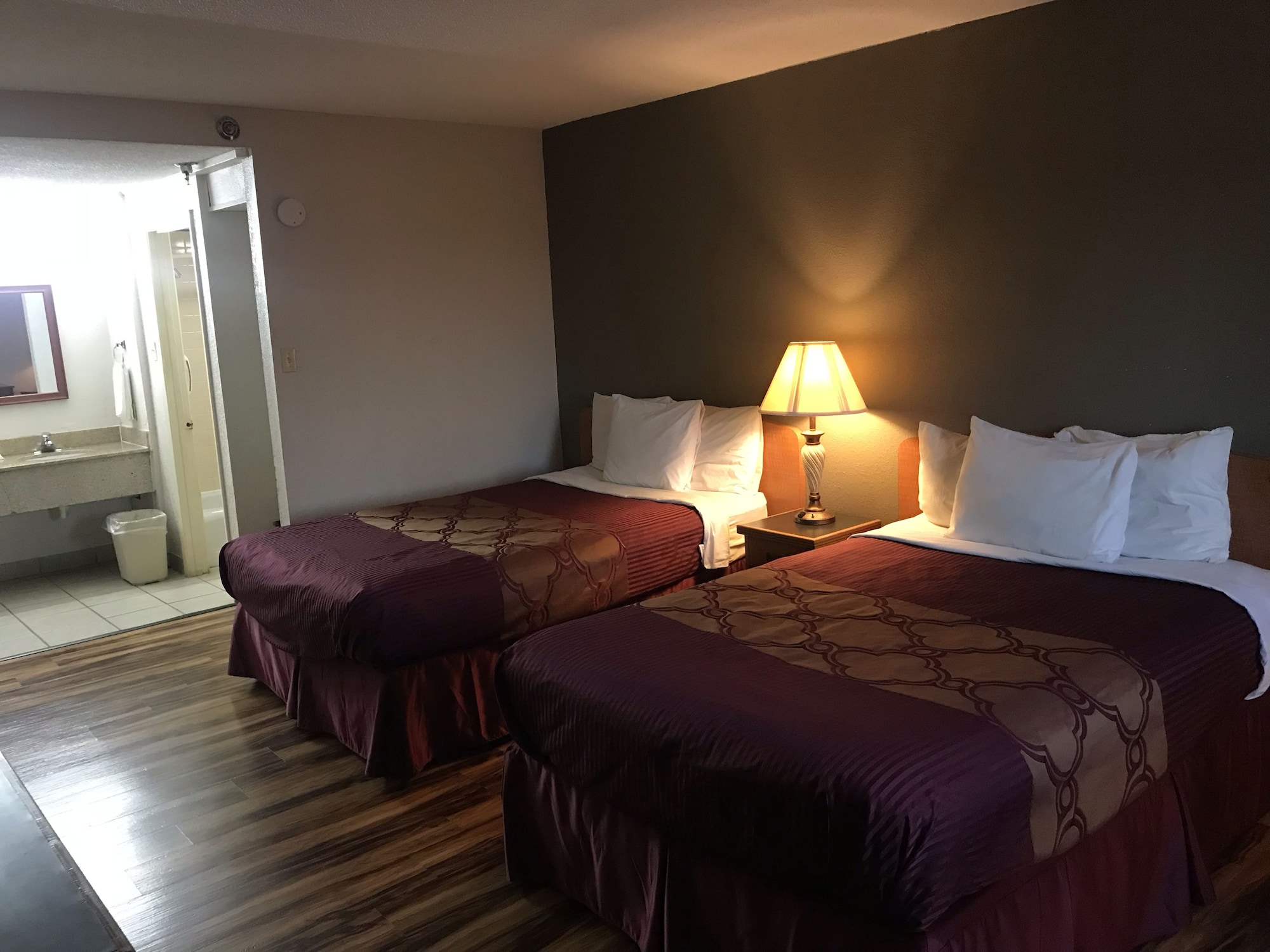 bear mount inn and suites