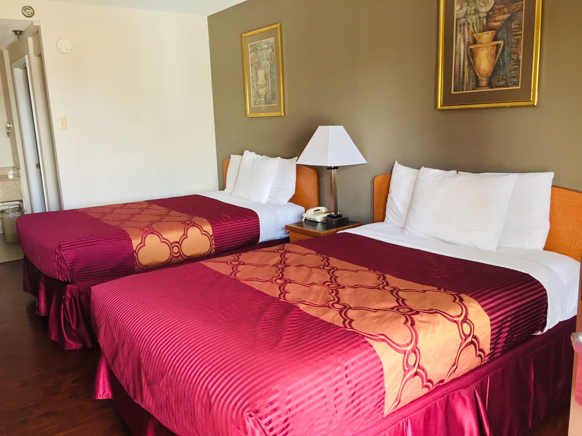 bear mount inn and suites