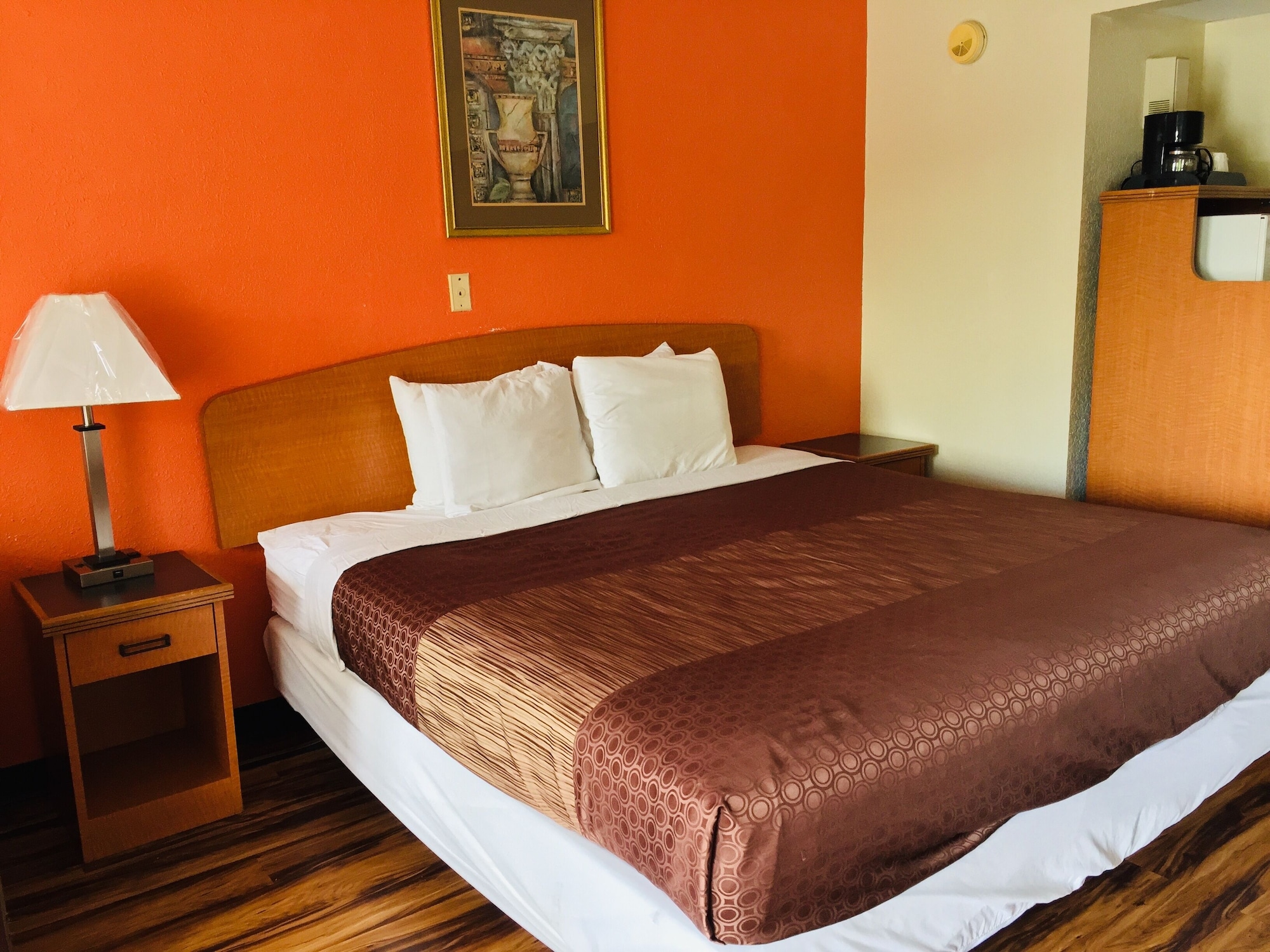 bear mount inn and suites