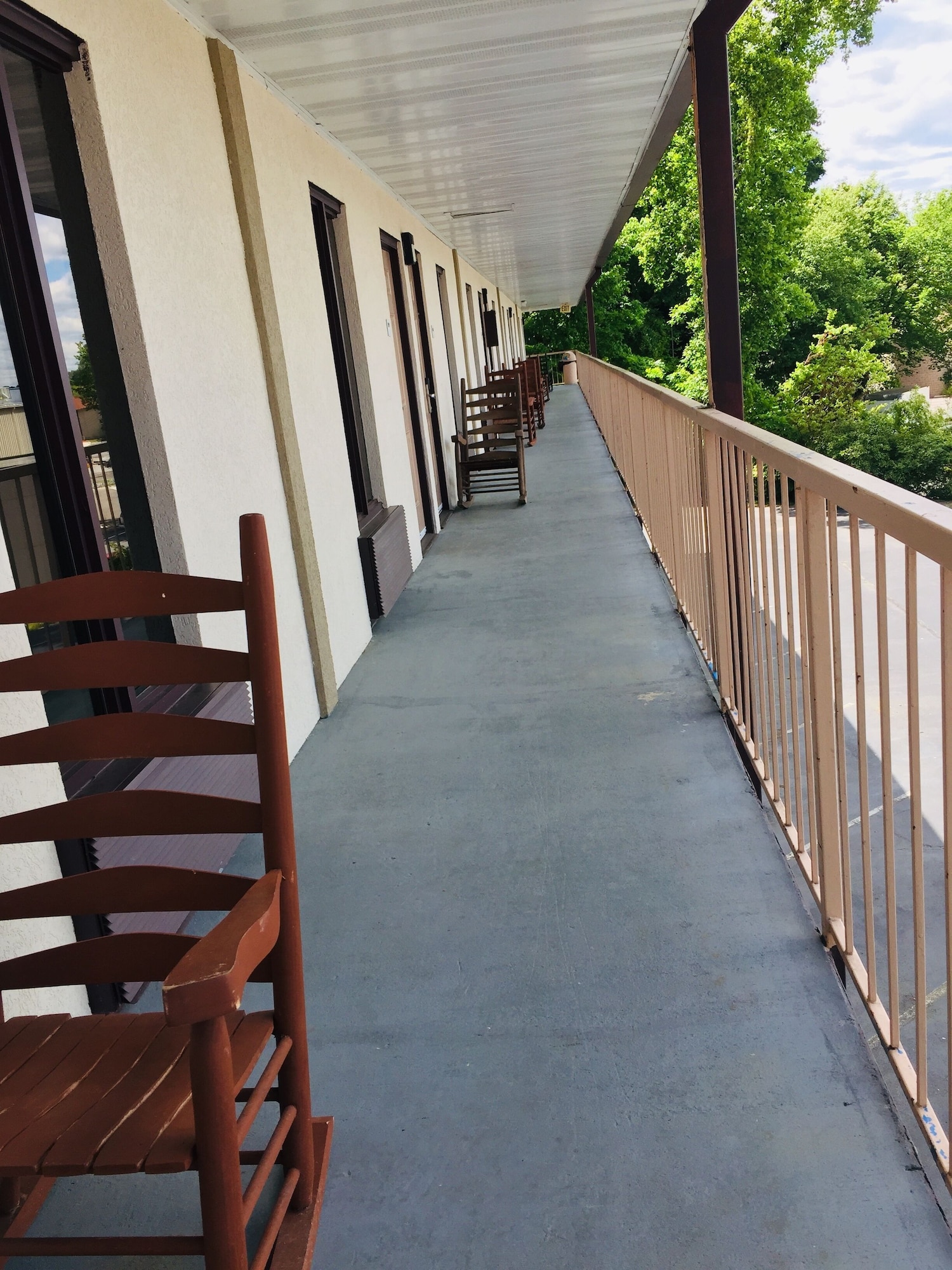 bear mount inn and suites