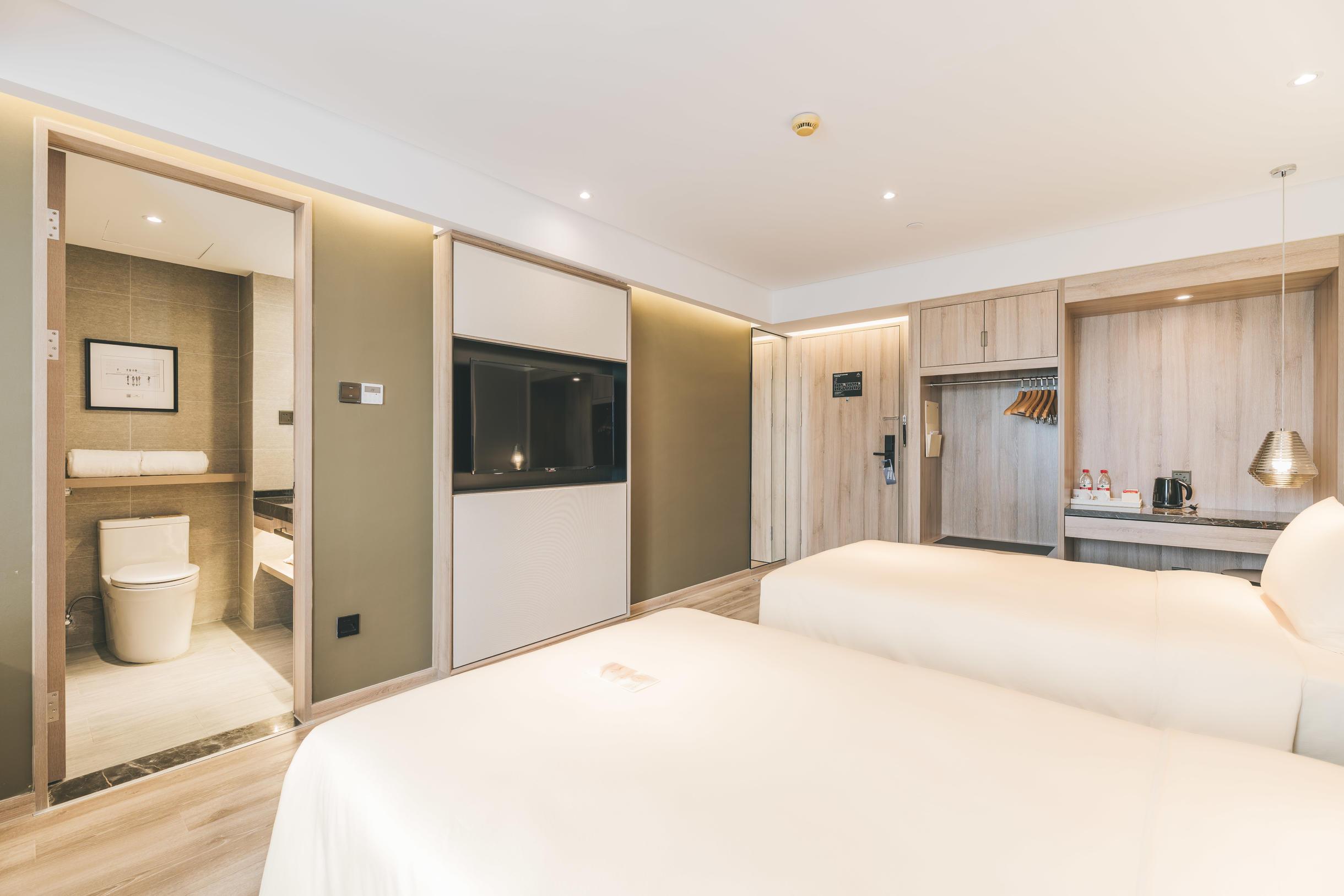 atour hotel changshu changjiang road
