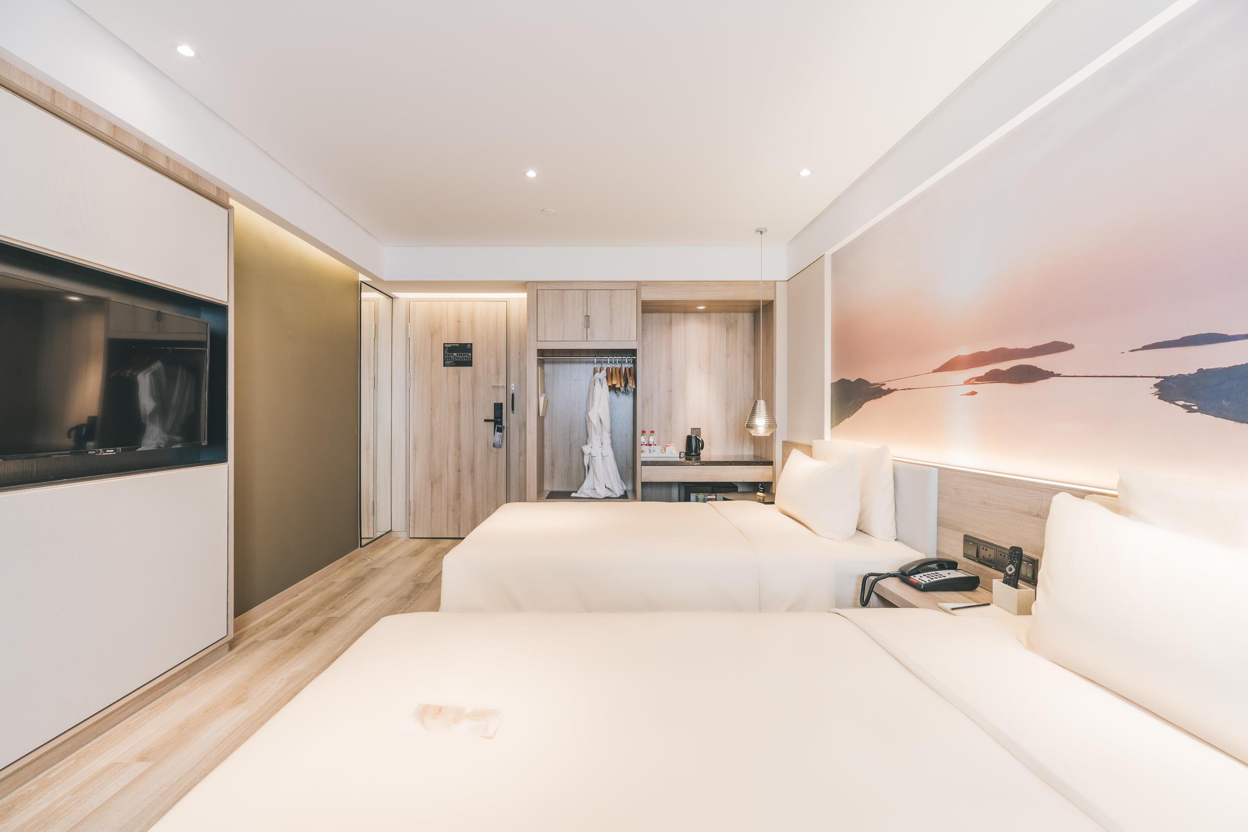 atour hotel changshu changjiang road