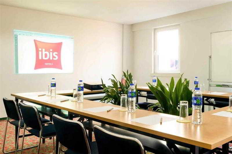 atour hotel changshu changjiang road