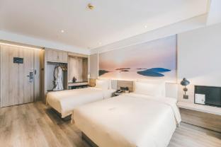 Atour Hotel Changshu Changjiang Road,,3 star