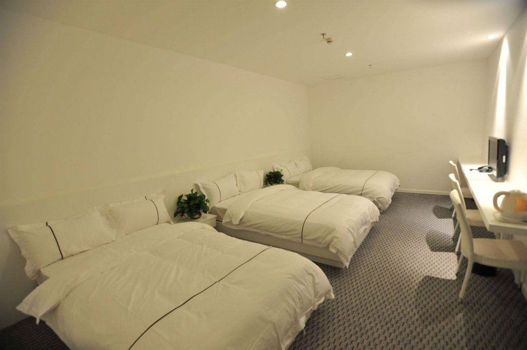 spring time hotel