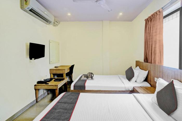 oyo townhouse 81794 banjara hills