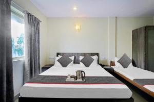 oyo townhouse 81794 banjara hills