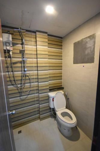F Plus F Hotel,,2 star