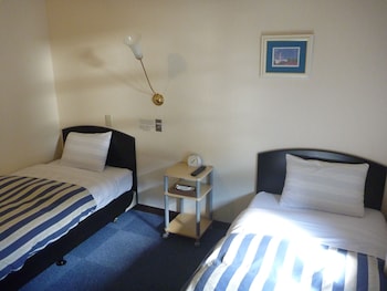 ks house hakuba alps hostel