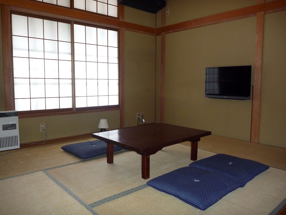 ks house hakuba alps hostel