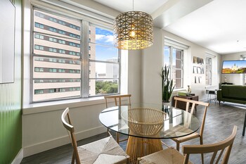 pet friendly elegant condos new orleans