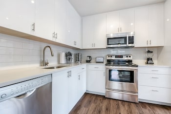 pet friendly elegant condos new orleans