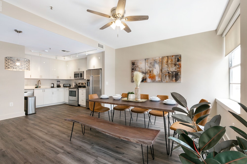 pet friendly elegant condos new orleans