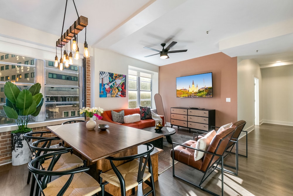 pet friendly elegant condos new orleans