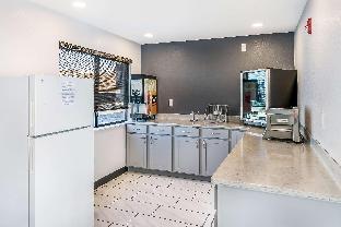 Americas Best Value Inn East Peoria,Fondulac Township>>East Peoria,2 star